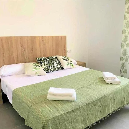 Casc Antic Sl Sant Elm 3 * Roses